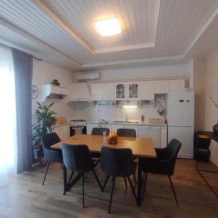 Maja Apartment Makarska Bagian luar foto