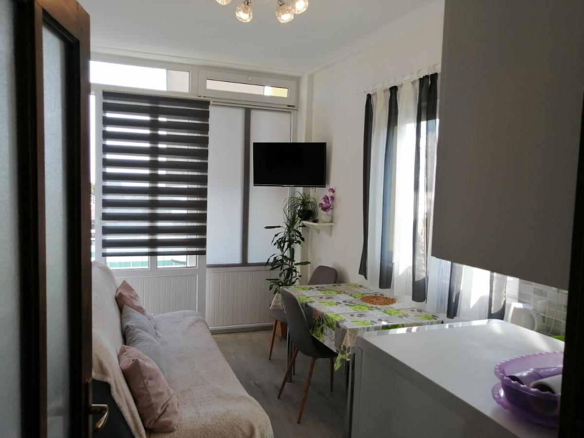 Maja Apartment Makarska Bagian luar foto